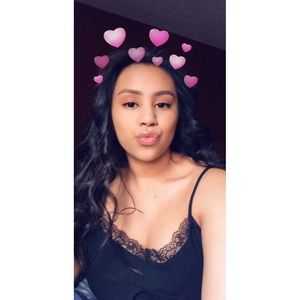 Meet your Posher, Roxana